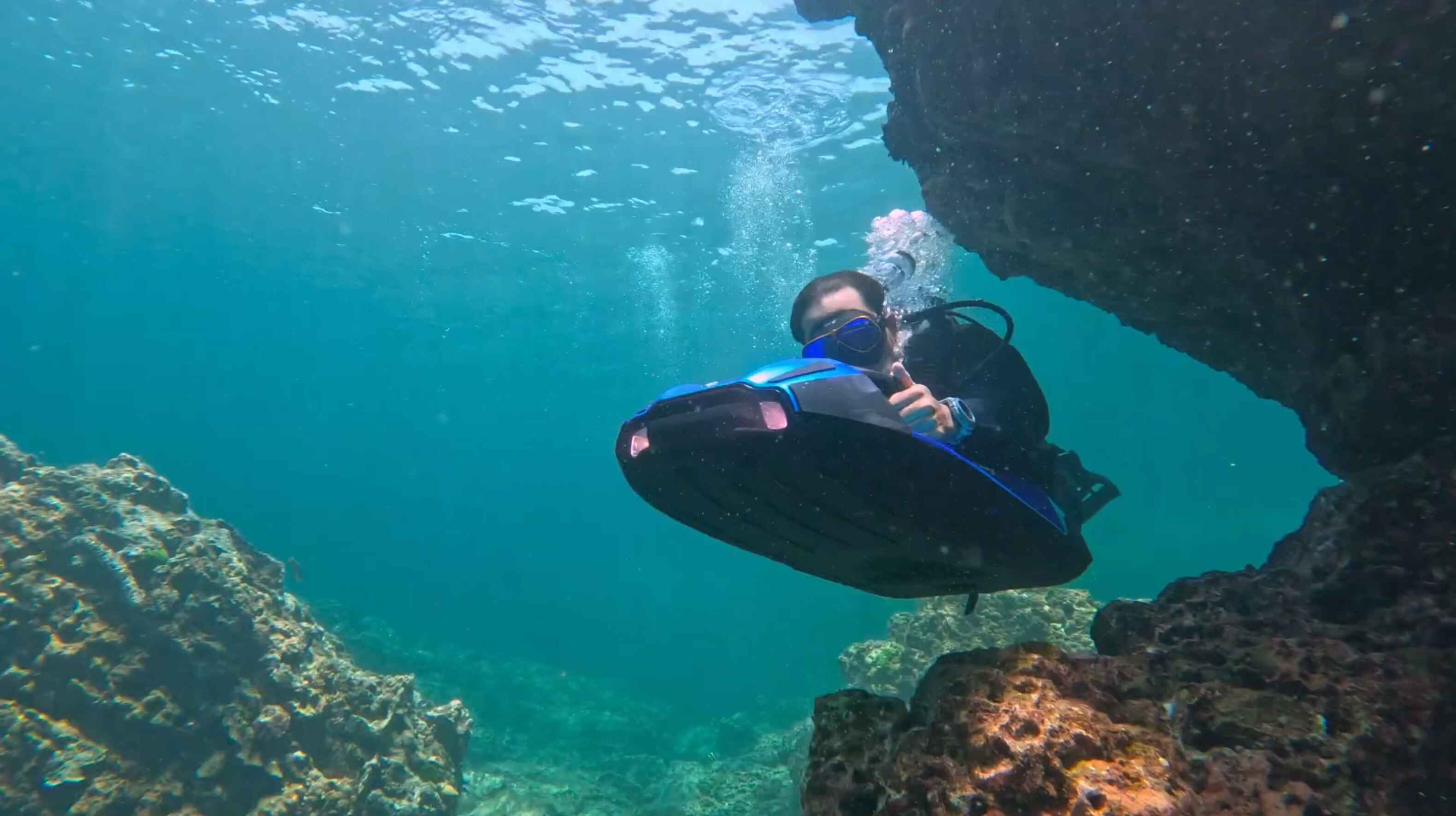 Load video: Scuba Diving with the Aquaplane Mantis